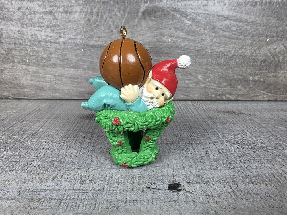 Santa Gnome Merry Christmas Ornament 1992 Basketball Wreath Elf Santas Best 168e